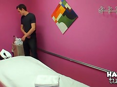 Powerfull dude cums from kinky massage mixed with sex